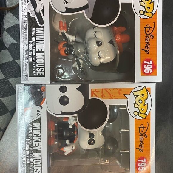 Funko POP! Disney Halloween Collectors Set - Spooky Mickey, Witchy Minnie - Picture 11 of 11